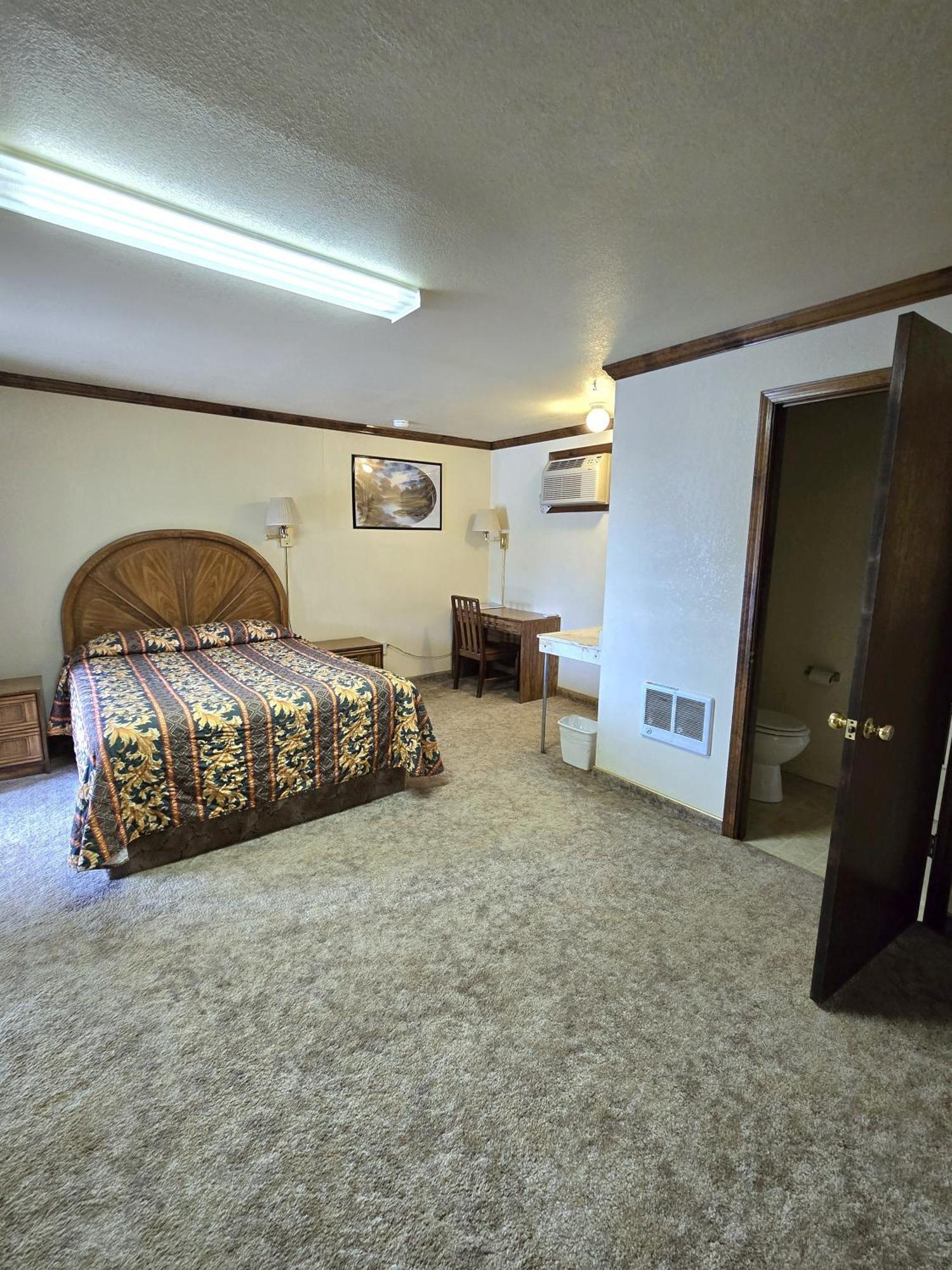 Dove Creek Inn エクステリア 写真