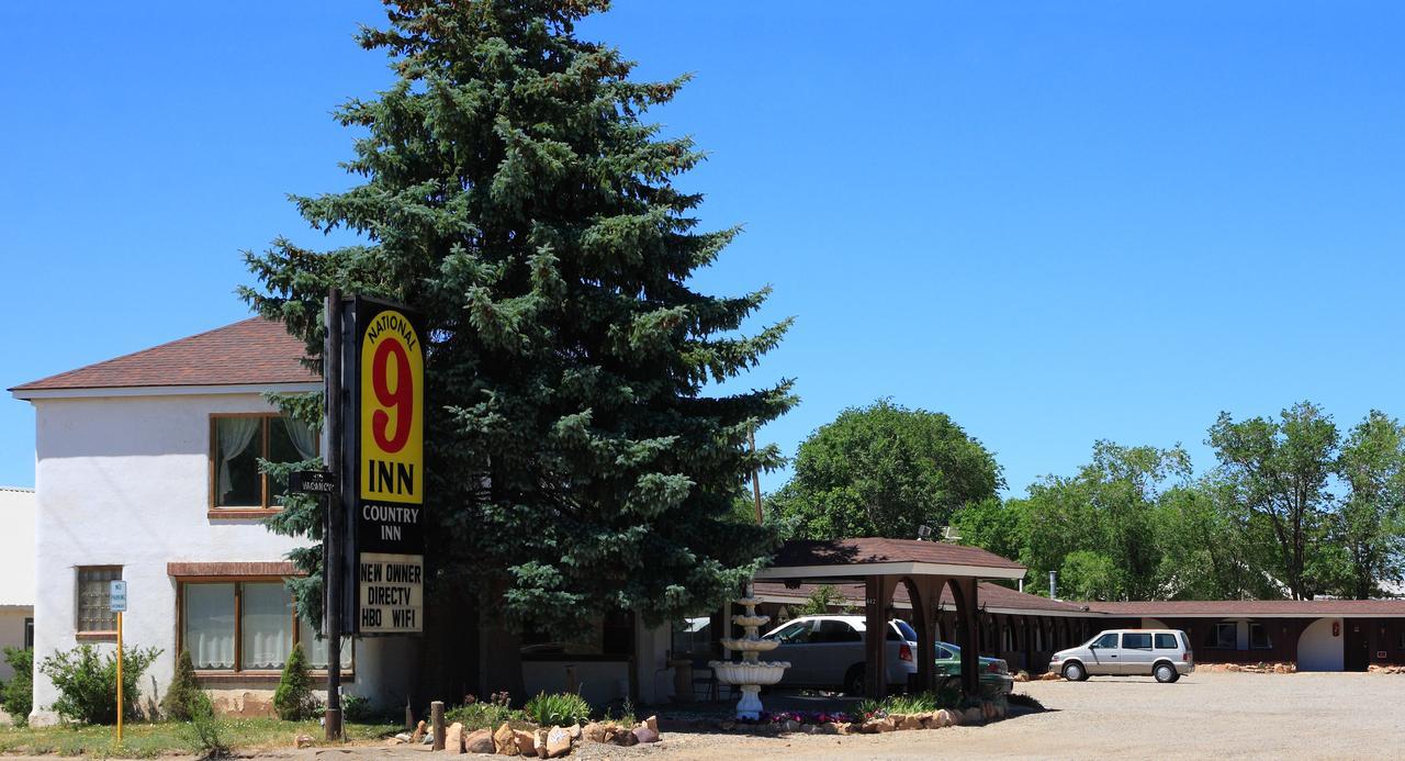 Dove Creek Inn エクステリア 写真