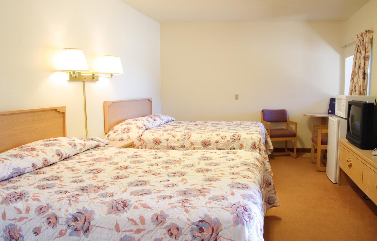 Dove Creek Inn エクステリア 写真