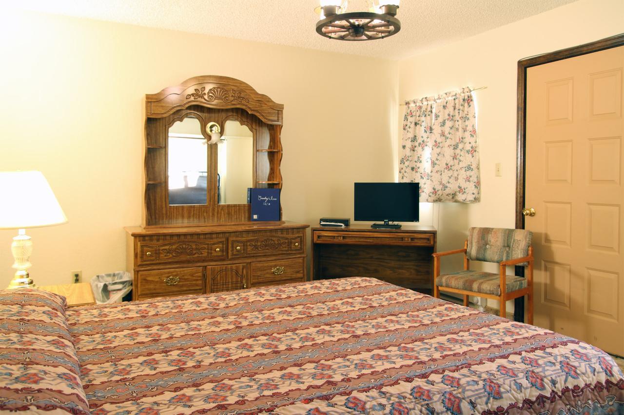Dove Creek Inn エクステリア 写真